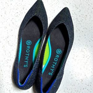 Rothys Points 7.5 Black Friday Metallic!!!
